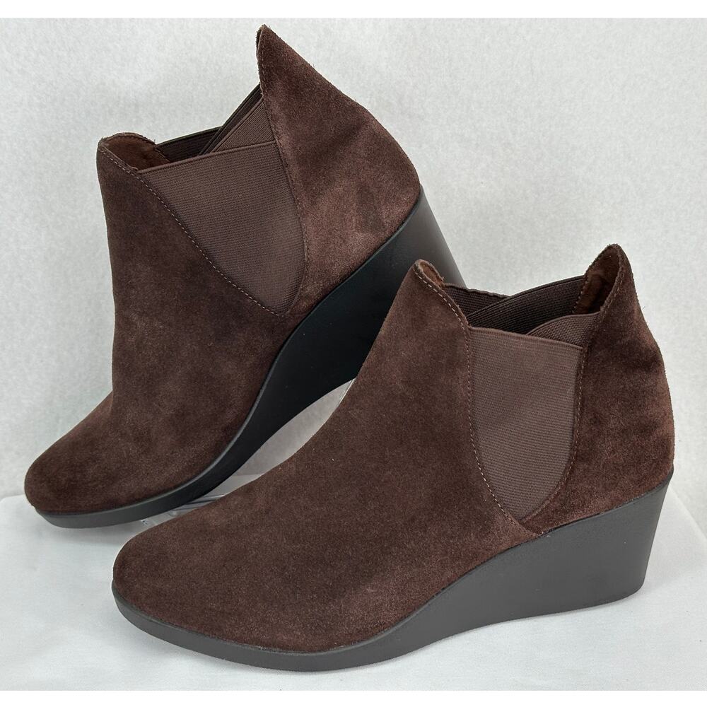 Crocs NWOT Leigh Wedge Heel Espresso Brown Suede Chelsea Ankle Fall Boots 10 - Picture 2 of 10